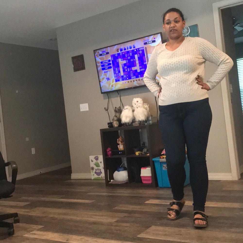 Creme Sweater size xl